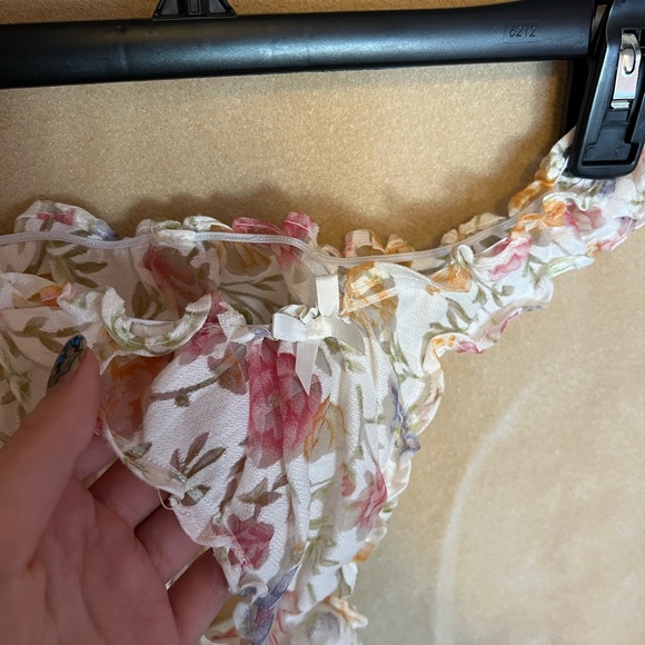 SET For Love and Lemons x Victoria Secret Set - Picture 5 of 7